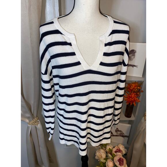 LOFT NWT size Small Women’s White Black Striped V-Neck Thin Oversized Sweater - Picture 12 of 12